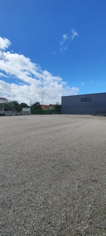 Magazzino in affitto Berxulle vicino a Rinas !