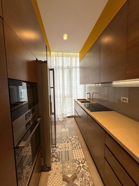 Appartamento 3+1 in affitto a Kika 2, Komuna e Parisit,
