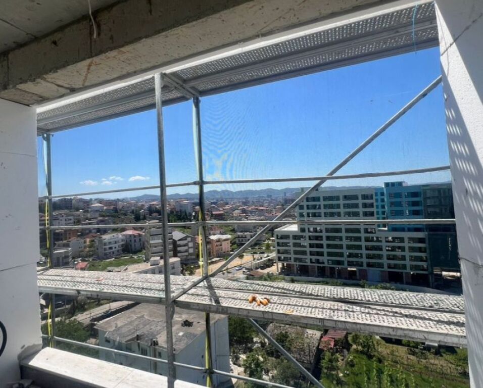 EKSKLUZIVE - SHITET APARTAMENT 2+1+2 ME BALLKON  MUNDESI PER KESTE