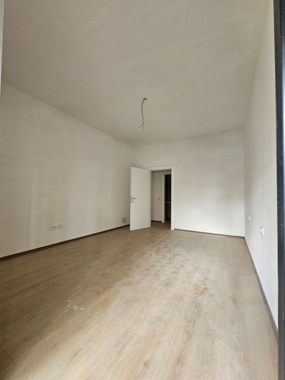 OCCASION! SAUK PORTA TIRANA APARTMENT FOR SALE 2+1+2 WC+WARDROBES