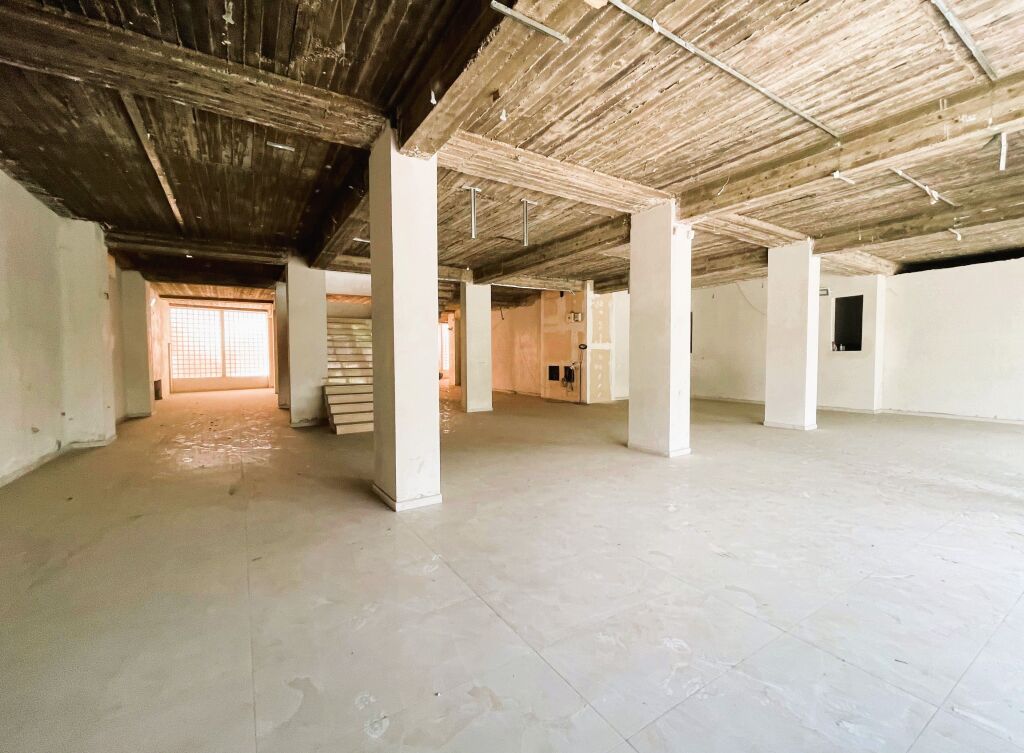 🏢Locale Commerciale in Affitto al Sottopasso del Comune🔥