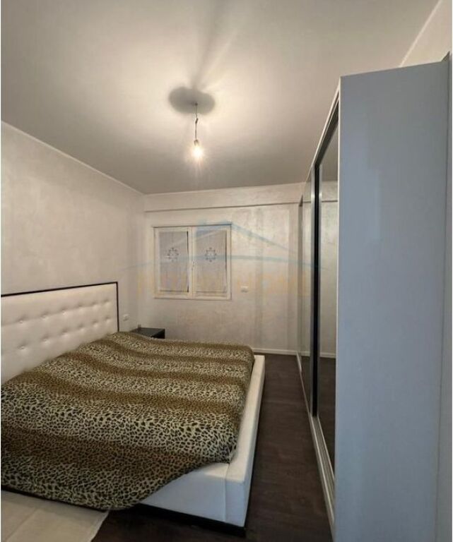 Shitet , Apartament 2+1+2 , Fresk