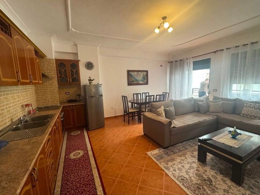 Shitet, Apartament 2+1, Yzberisht, Tiranë.
