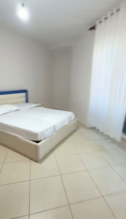 Apartament me qera