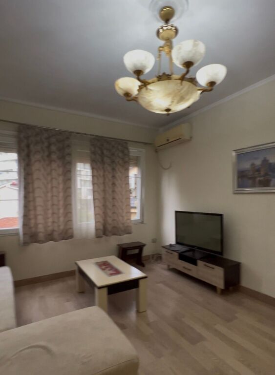 In vendita, Appartamento 2+1, Via Durazzo, Tirana.