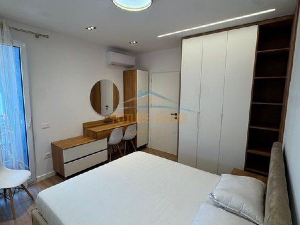Affitto, Appartamento 1+1, Complesso Deliorgji, Tirana