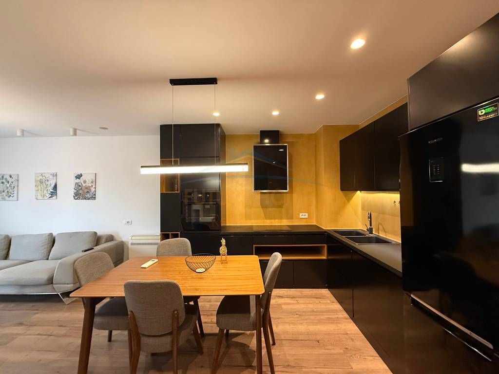 Qira, Apartament 2+1+2, Kompleksi Magnet, Rruga e Kavajës