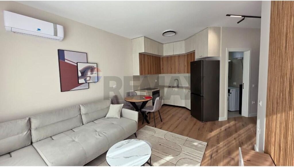 Jepet me qira Apartament 1+1 i mobiluar,Liqeni i Thatë