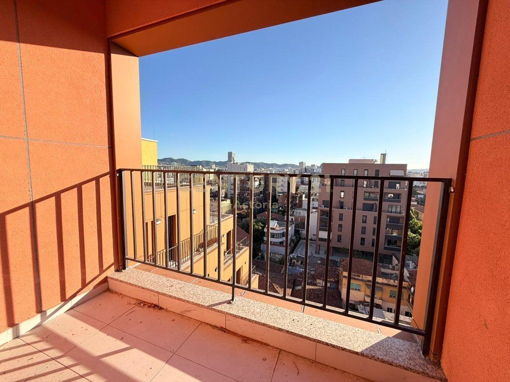 APARTAMENT 2+1 + POST PARKIMI PER SHITJE TEK SHKOLLA E KUQE, TIRANE 261,300 € Sip. Totale  105m2