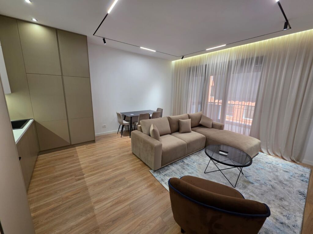 Super luxury apartment at the Delijorgji Complex!