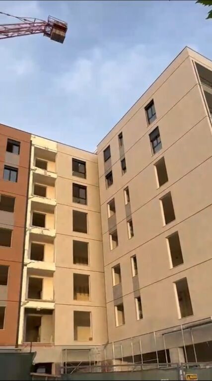 Shitet apartament 2+1 Kamez