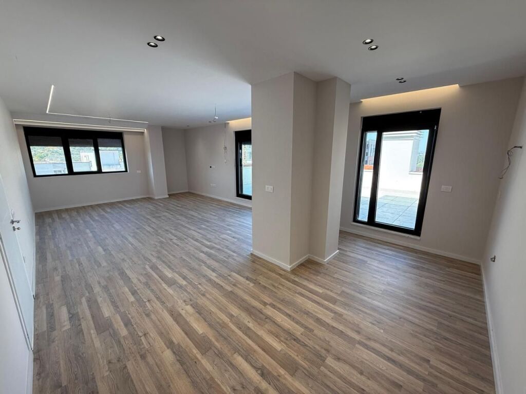 OFFICE SPACE FOR RENT AT URBAN GATE ASTIR