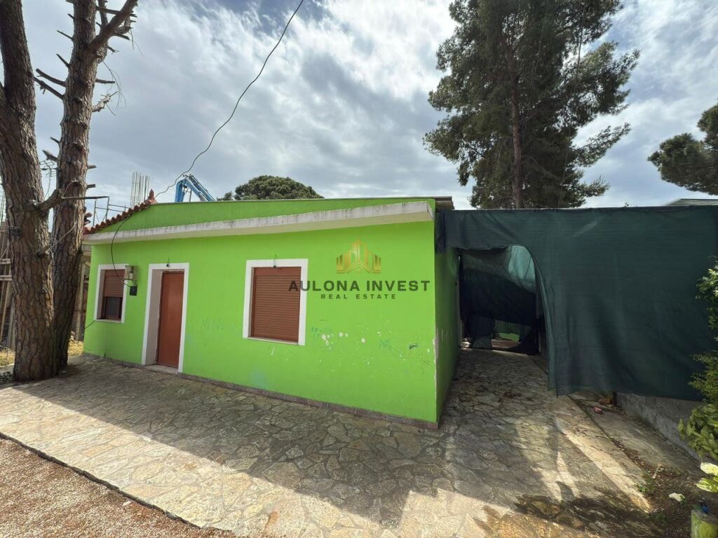 HOUSE FOR SALE IN OLD BEACH, VLORE