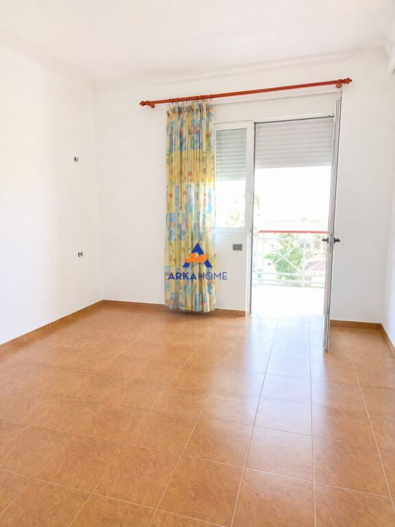 LOCALE IN AFFITTO 120M2 "GARDA, TIRANA RE" 1000 EURO