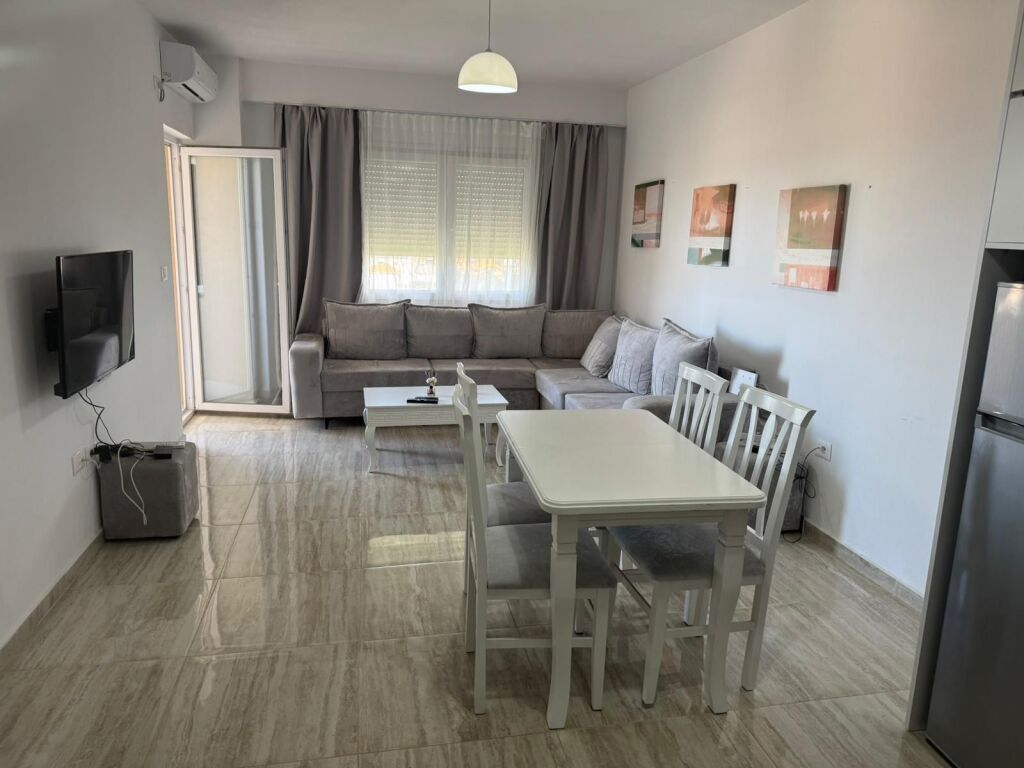 Apartament me qera 1+1 - 📍Kamez , prane (Lokal Bazza)