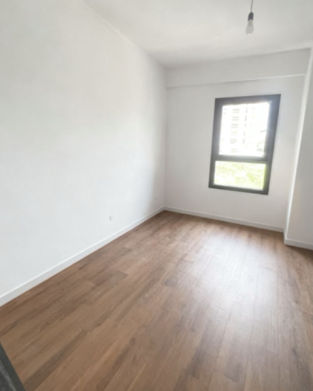 Shitet Apartament Modern 2+1+2 tek Bengas, pranë Rrethit të Klanit