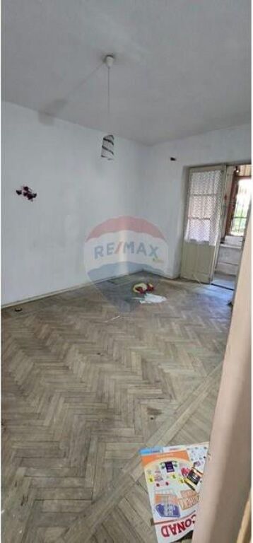 Apartament - Për Shitje - Myslym Shyri, Tiranë