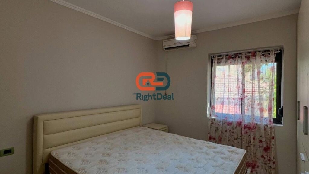 Tek Ish Tregu Elektrik, Jepet Me Qira Apartament 1+1, Totalisht I Mobiluar !!!
