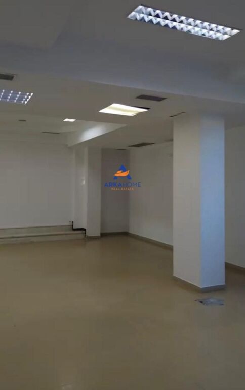 SHITET DYQAN 216M2 "PRANË AMBASADËS AMERIKANE" 649.500 EURO