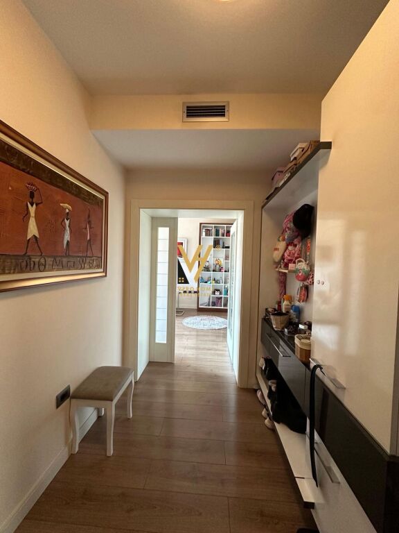 VENDESI APPARTAMENTO 2+1+BLK IN VIA ELBASAN 26.500.000 LEKE