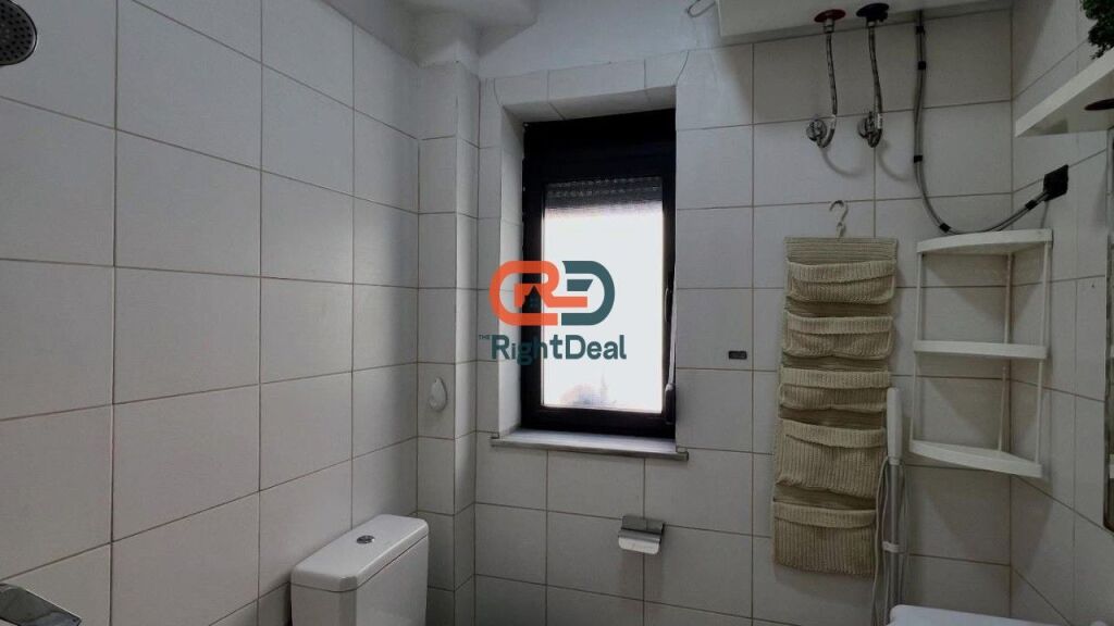 Tek Ish Tregu Elektrik, Jepet Me Qira Apartament 1+1, Totalisht I Mobiluar !!!
