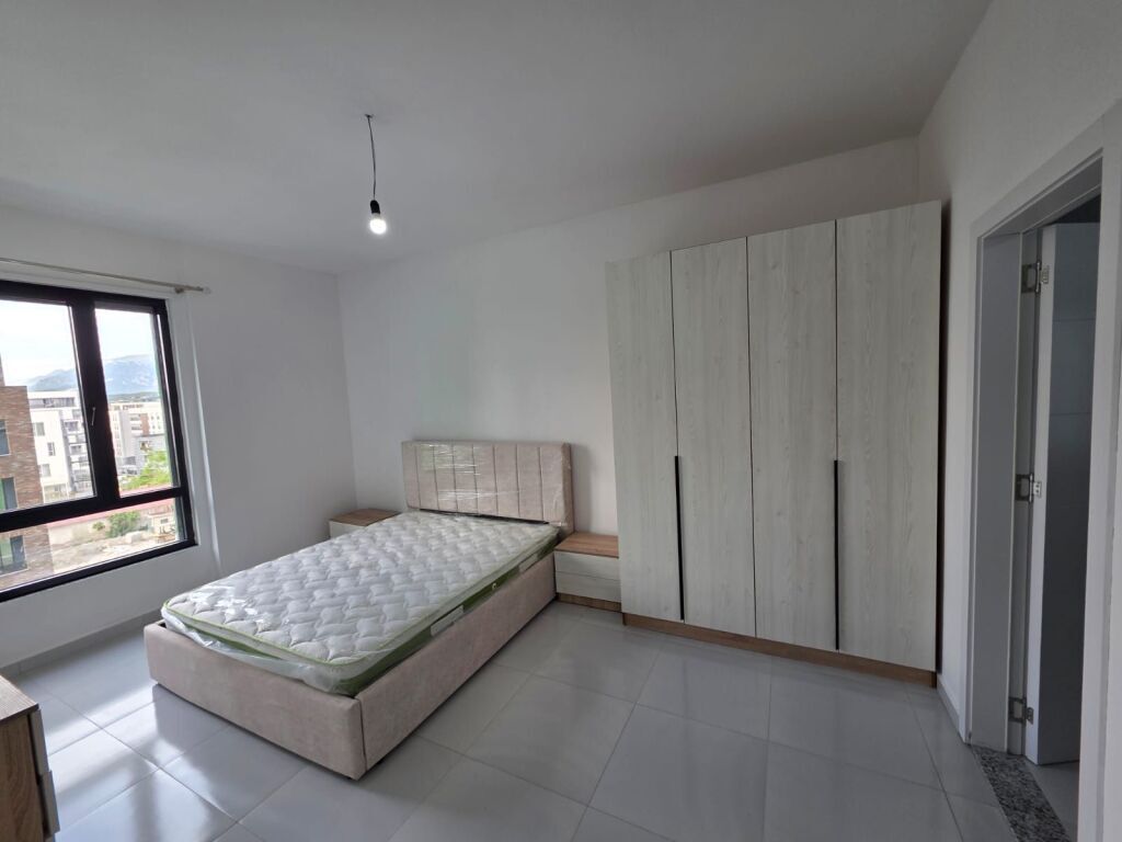 APARTAMENT 2+1 PER SHITJE TEK RRUGA 5 MAJI