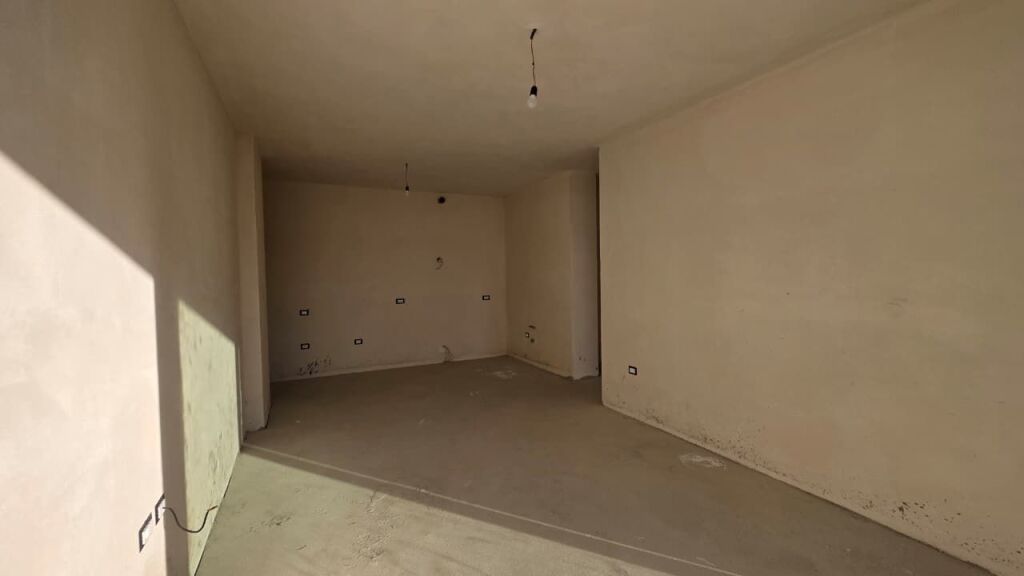 Apartament 1+1 me pamje nga deti dhe verande
