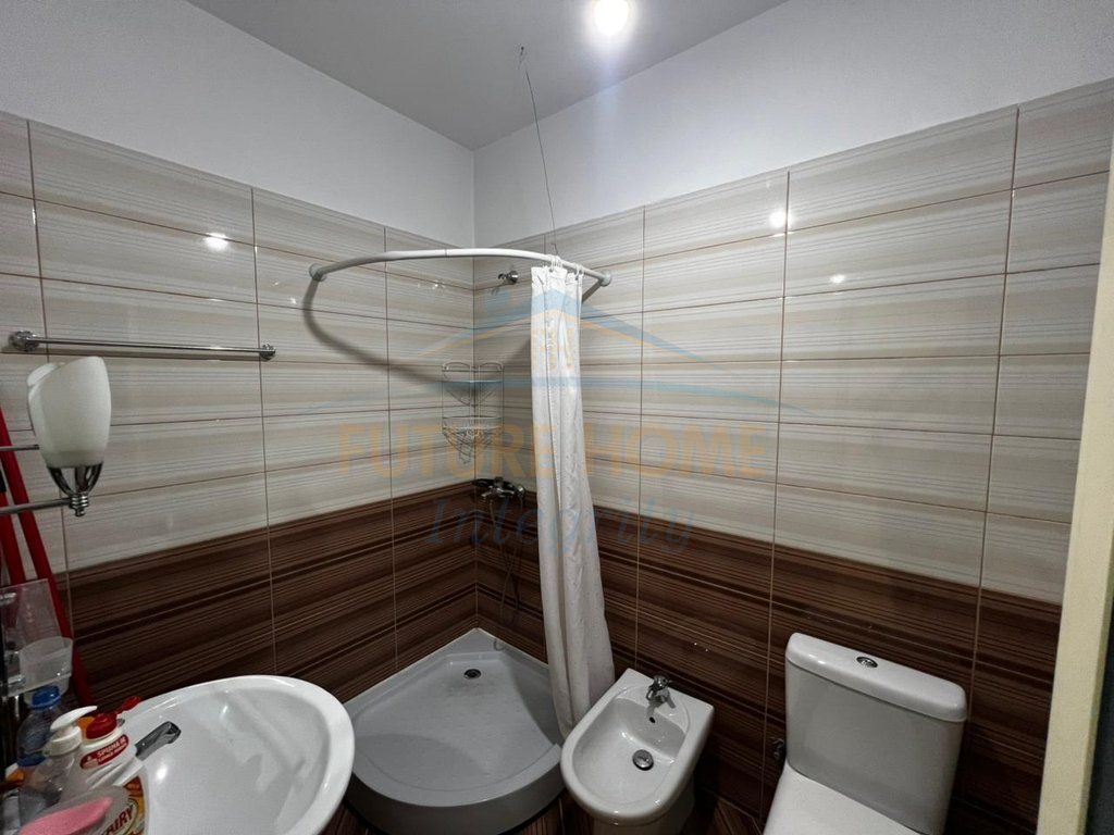 Qera, Apartament 2+1+2, Unaza e Re, Tiranë.