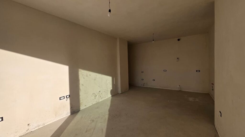 Apartament 1+1 me pamje nga deti dhe verande