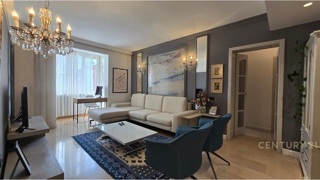 Appartamento 3+1 In Affitto in Via Durazzo, Tirana !! 900 € /Mese Sup. Totale  99m2