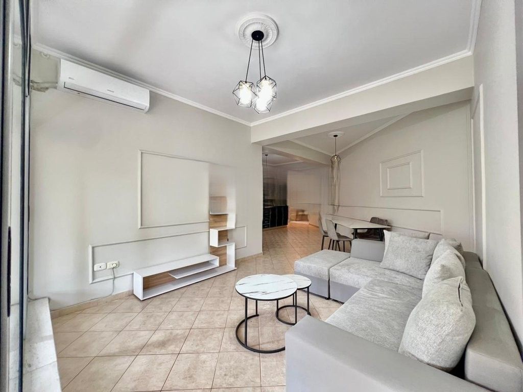 FOR RENT, MODERN APARTMENT 2+1+2 with PARKING SPACE, GLOBE / KAVAJËS STREET‼️ 700 € /Month