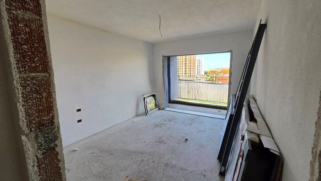 Shitet, Apartament 1+1 te Kompleksi Kinoblock ne Porcelan! 110,000 €
