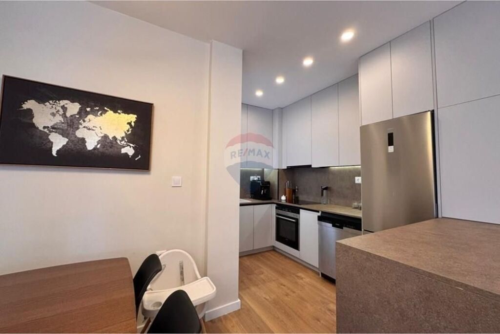 SHESIM APARTAMENT KOMOD LIQENI I THATE!