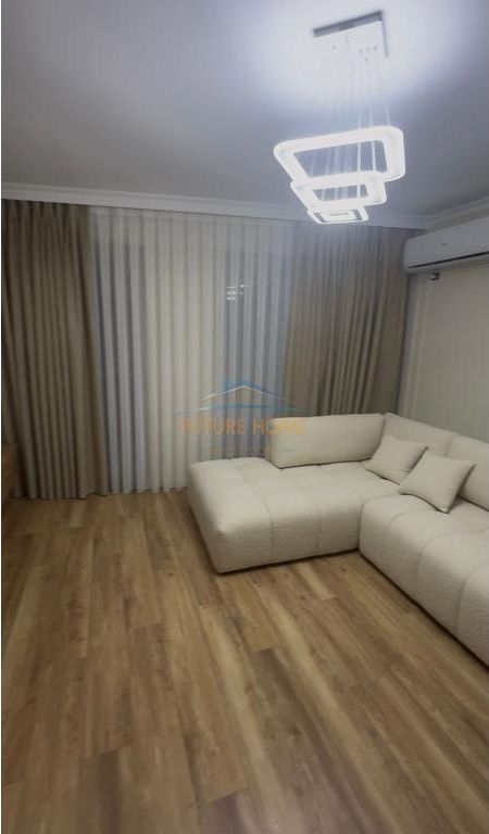 Shitet, Apartament 1+1, rruga Besim Alla, Tiranë.