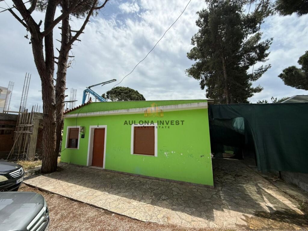HOUSE FOR SALE IN OLD BEACH, VLORE