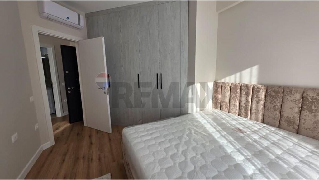 Apartment - For Rent - Zoo Garden, Tirana