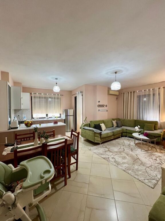 Furnished 2+1 apartment for sale in Astir near Bar Artisti