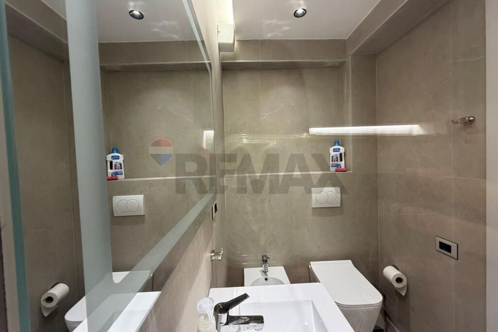 Apartament 2+1+2 Per Qira Ne Bllok!