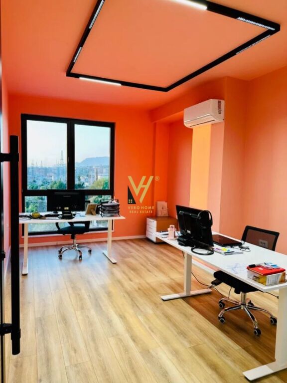 OFFICE 220 M2 FOR RENT ON SIRI KODRA STREET 1,700 EURO