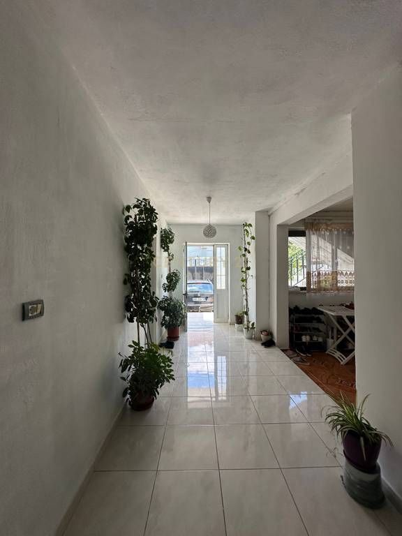 hitet shtepi private ne Unazen e Re. 260,000 €