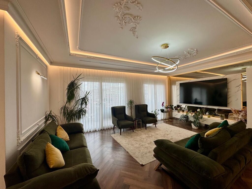 Apartament 4+1+3tualete+2 poste parkimi per shitje Residenca 3D
