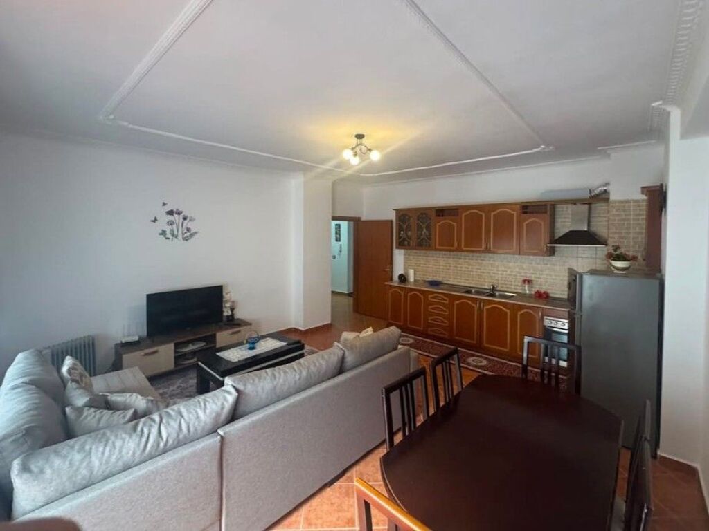 Shitet, Apartament 2+1, Yzberisht, Tiranë.
