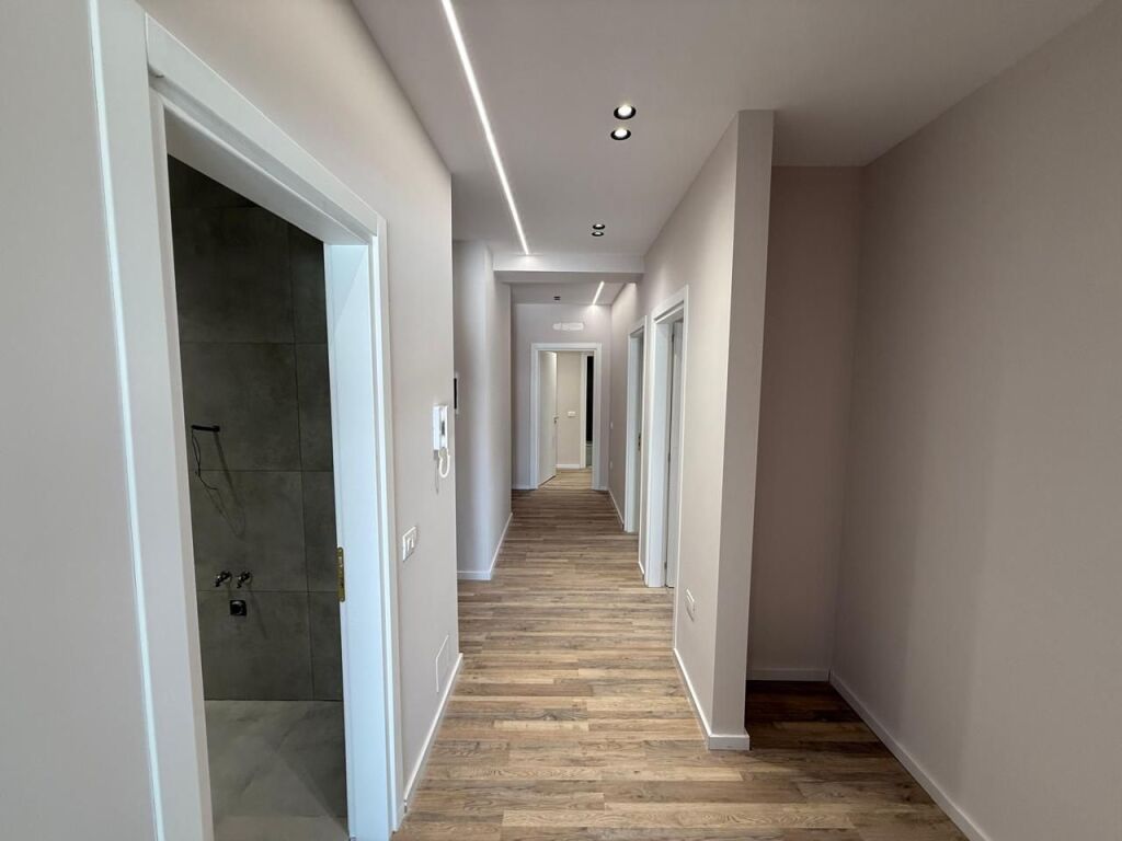 OFFICE SPACE FOR RENT AT URBAN GATE ASTIR