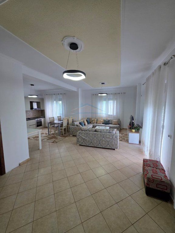 Affitto, Appartamento 3+1+Posto Auto, Sauk, Tirana