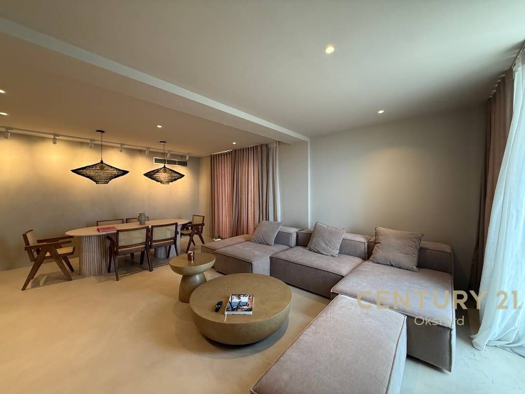 Affittiamo appartamento moderno + posto auto vicino al porto, Durazzo! 1.500 € /Mese Superficie totale 120m2