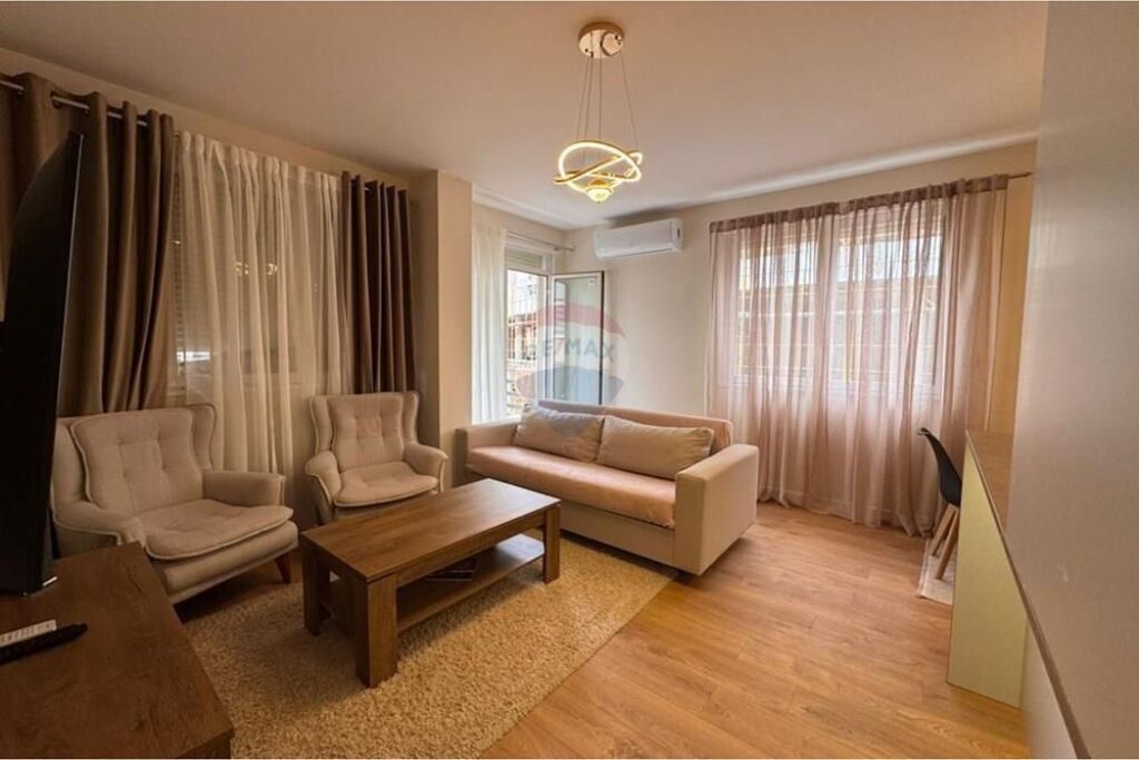 SHESIM APARTAMENT KOMOD LIQENI I THATE!