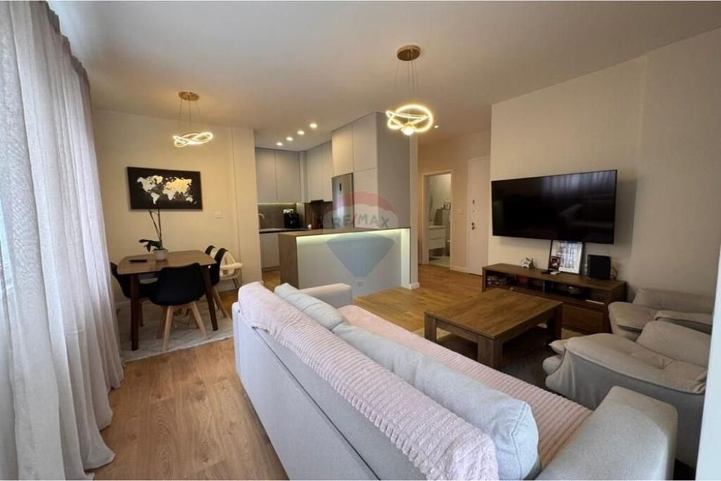 SHESIM APARTAMENT KOMOD LIQENI I THATE!