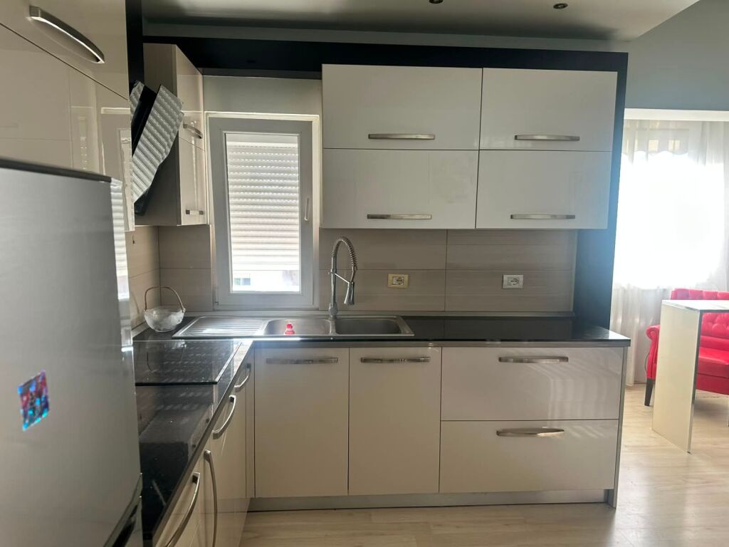 Apartament me qera 1+1 - 📍Tregu Elektrik ,prane pasticeri Lej&amp;Laj, rruga Mihal Grameno