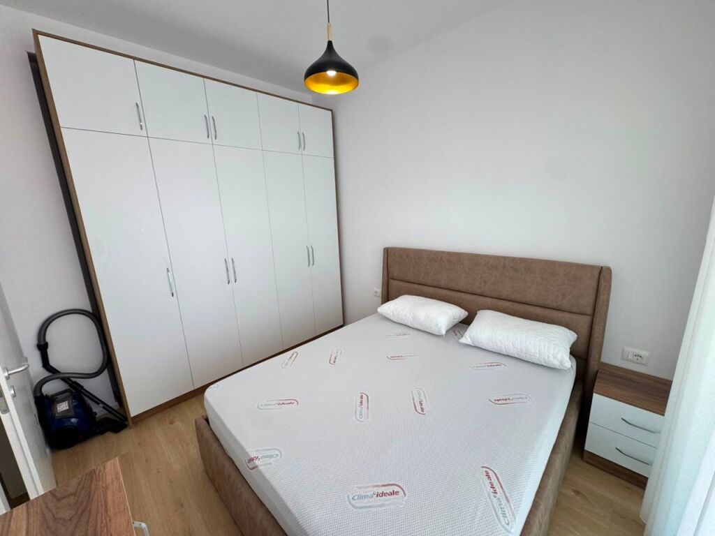 🏡 Apartment 1+1 for rent 📍 Ali Demi – Kadiu Complex💶 Price: 40,000 Lek