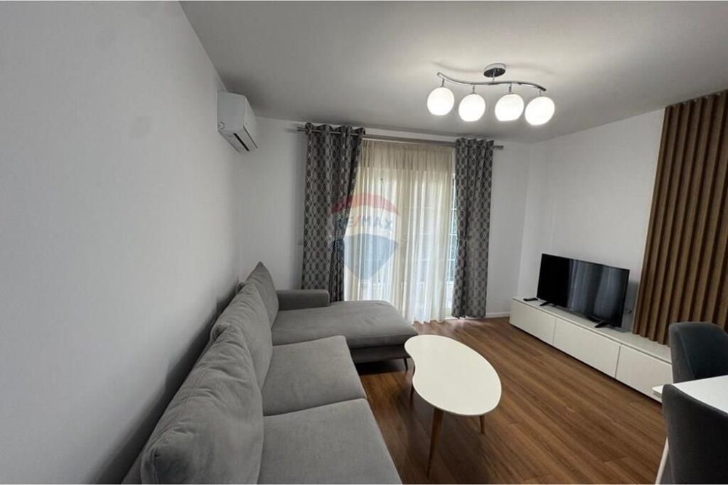 Apartament - Për Shitje - Rruga e Elbasanit, Tiranë